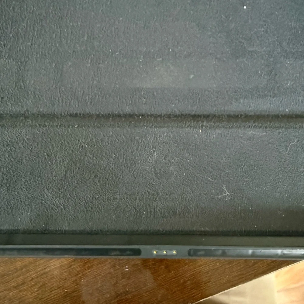 Apple iPad Smart Keyboard - Dark Gray